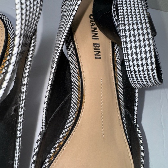 Gianni Bini Rizbee houndstooth black and white pointed toe kitten heels size 8 - Picture 4 of 11